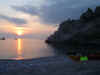 greece milos poliegos camping sunrise.jpg (132638 bytes)